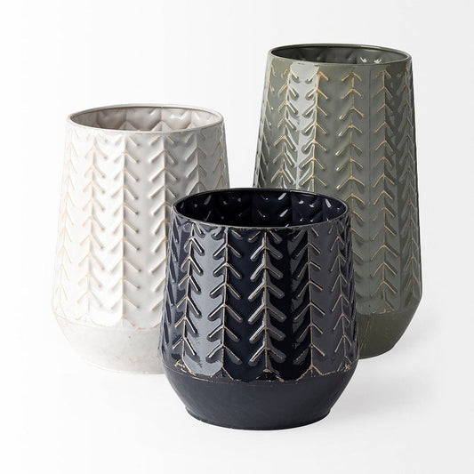 Mercana - Gemma II Metal Glossy White Chevron Vase - 68819_CLOSEOUT view 2