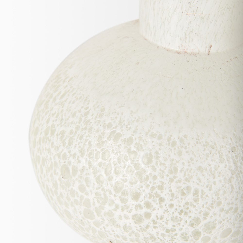 Mercana - Heket Short White Glass Vase - 70346 view 7