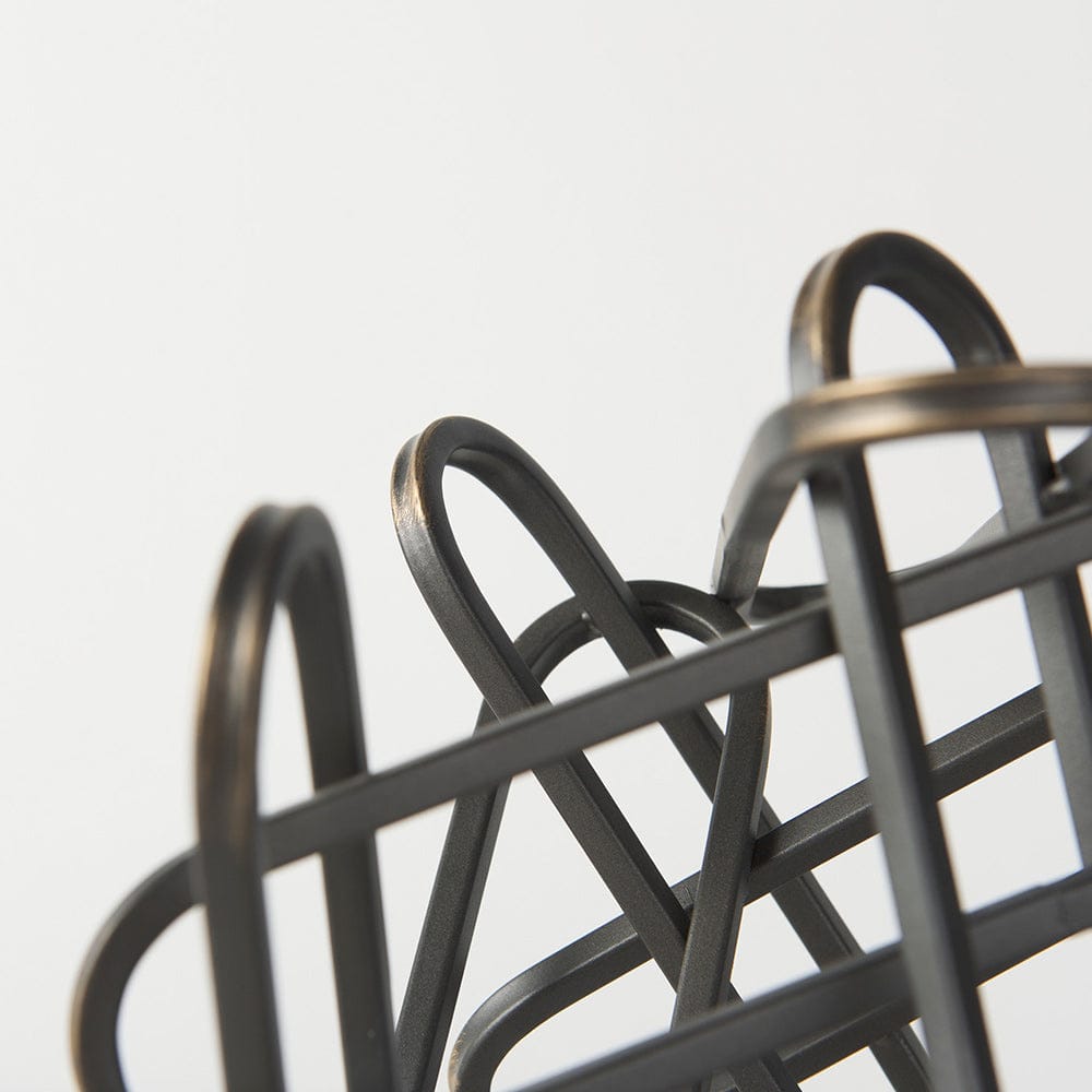 Mercana - Henderson 12.2L x 9.1W x 9.1H Black Metal Paperclip Decorative Object - 69496_CLOSEOUT view 6