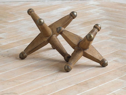 Mercana - Jacto Small 9L x 9W Brown Wooden Jack - 57709 view 2