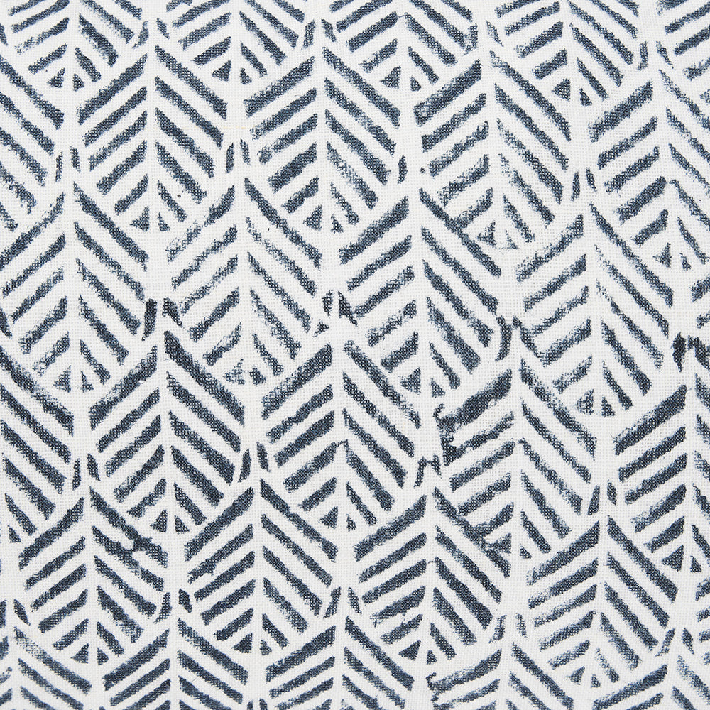 Mercana - Janelle Cream w/ Indigo Print Linen Lumbar Decorative Pillow Cover - 70320 view 6