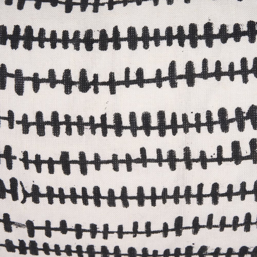 Mercana - Jenna Cream w/ Black Print Linen Lumbar Decorative Pillow Cover - 70322 view 6