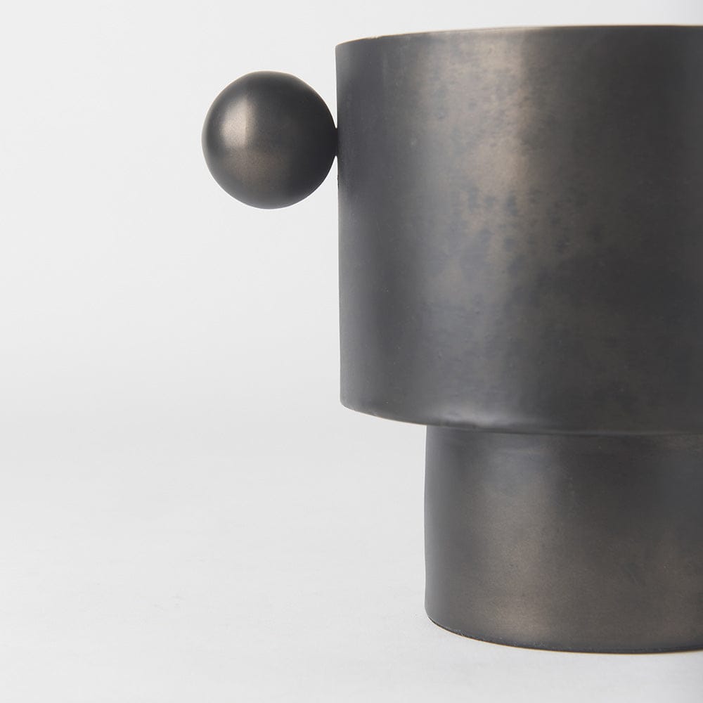 Mercana - Juno 6.5H Medium Black Iron Vase - 69870 view 8
