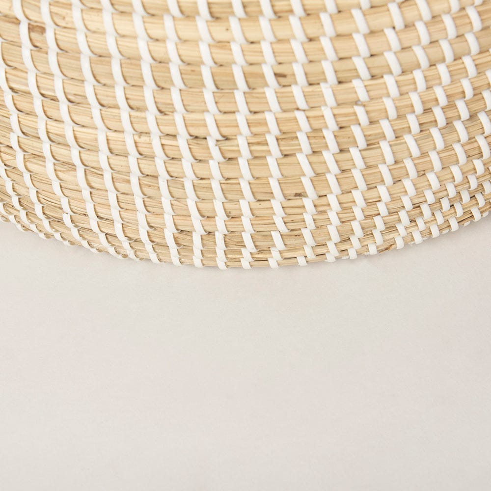 Mercana - Kairi Seagrass Floor Baskets w/ Lids and Handles (Set of 2) - 70225 view 9