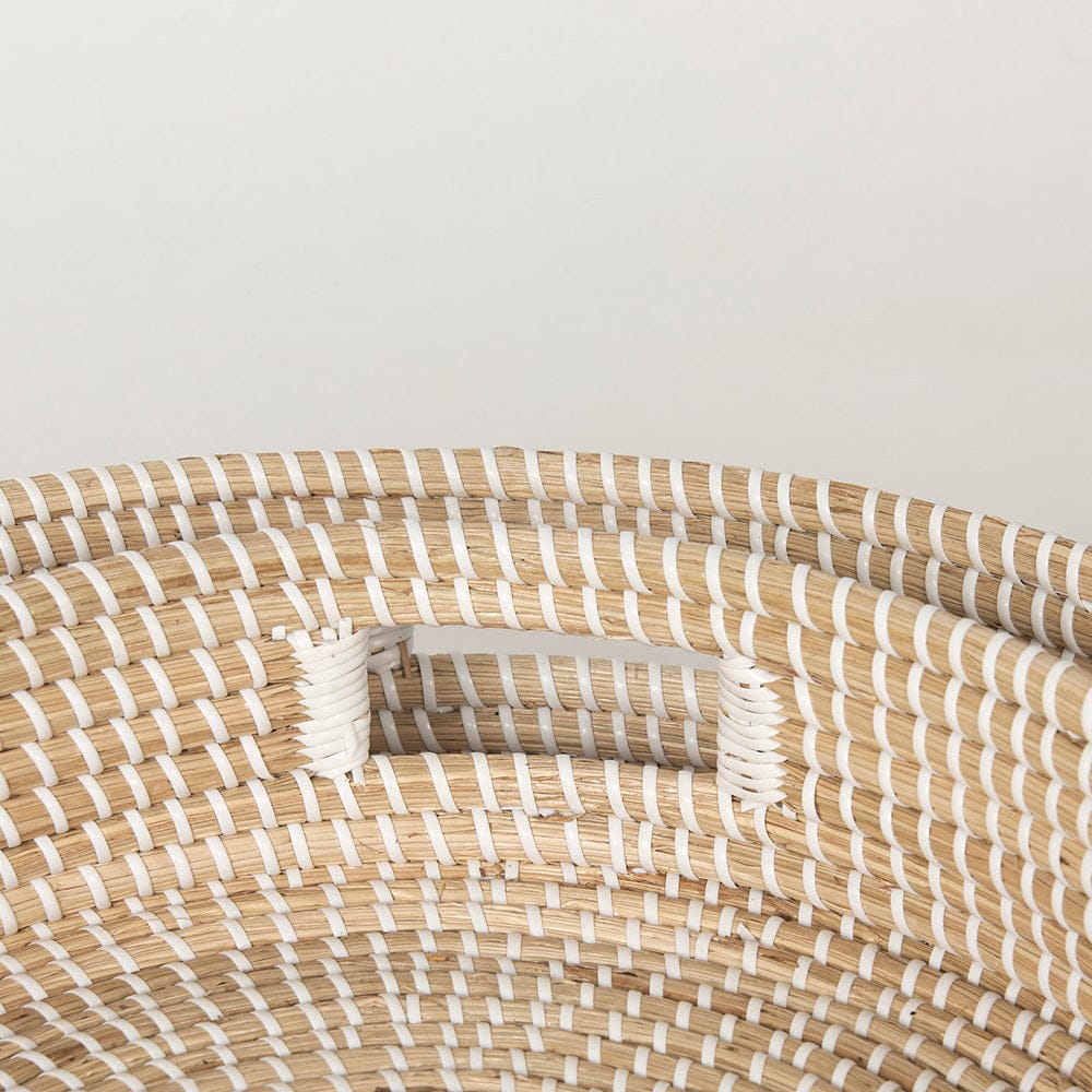 Mercana - Kalama Large Round Seagrass Trays w/ Handles (Set of 2) - 70233 view 6
