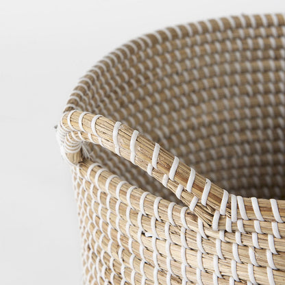 Mercana - Maddie 13.8L x 13.8W X 15.0H Light Brown W/White Dipped Seagrass Round Basket W/ Handles (Set of 3) - 69594 view 4