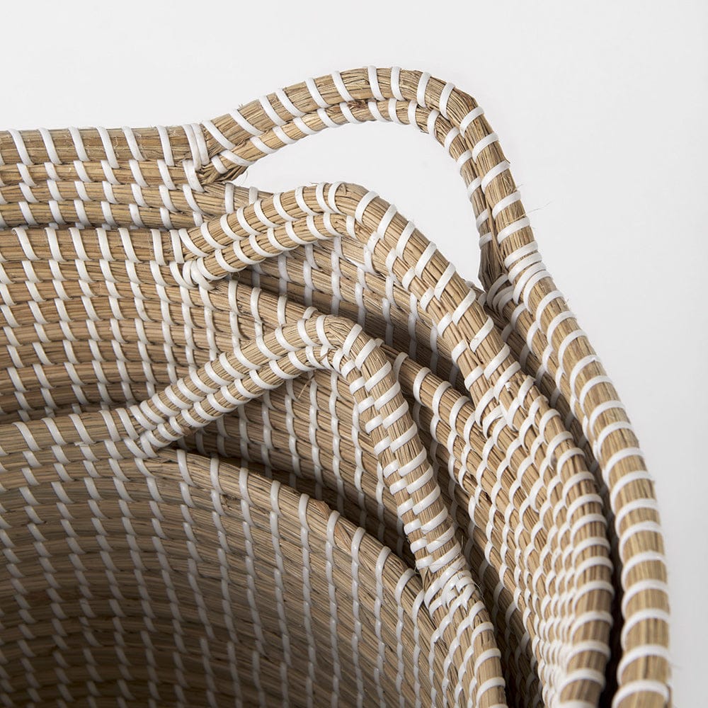 Mercana - Maddie 13.8L x 13.8W X 15.0H Light Brown W/White Dipped Seagrass Round Basket W/ Handles (Set of 3) - 69594 view 5