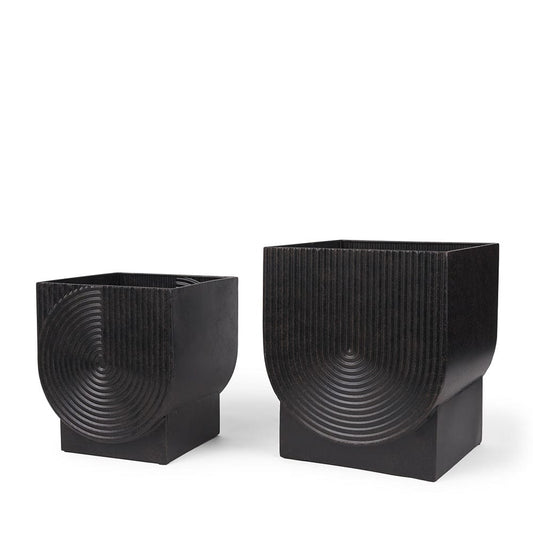 Mercana - Medina Antiqued Black Metal Planters (Set of 2) - 70548_CLOSEOUT view 1