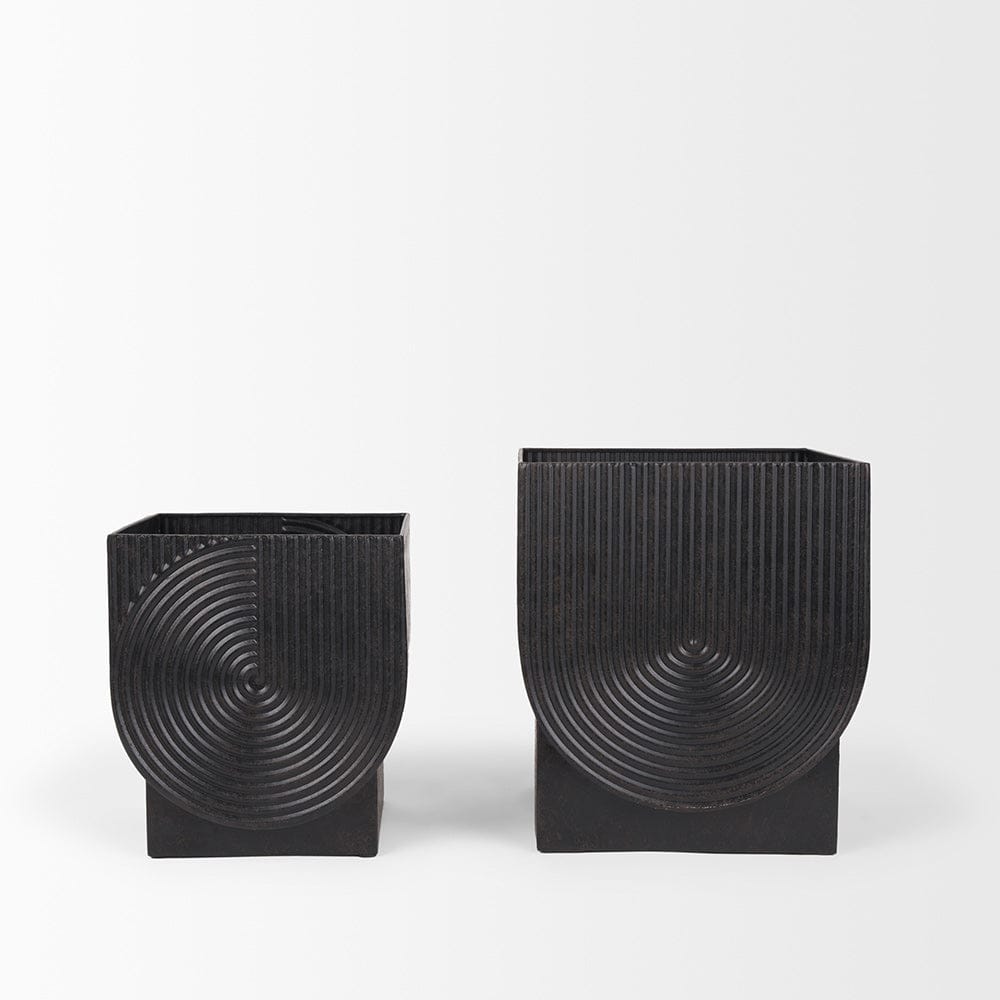 Mercana - Medina Antiqued Black Metal Planters (Set of 2) - 70548_CLOSEOUT view 2