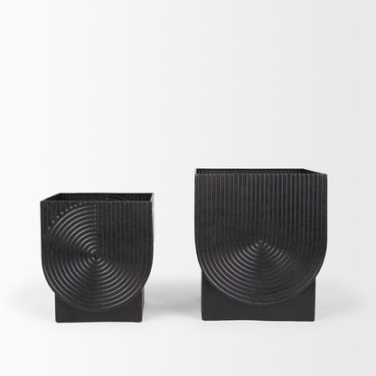Mercana - Medina Antiqued Black Metal Planters (Set of 2) - 70548_CLOSEOUT view 2