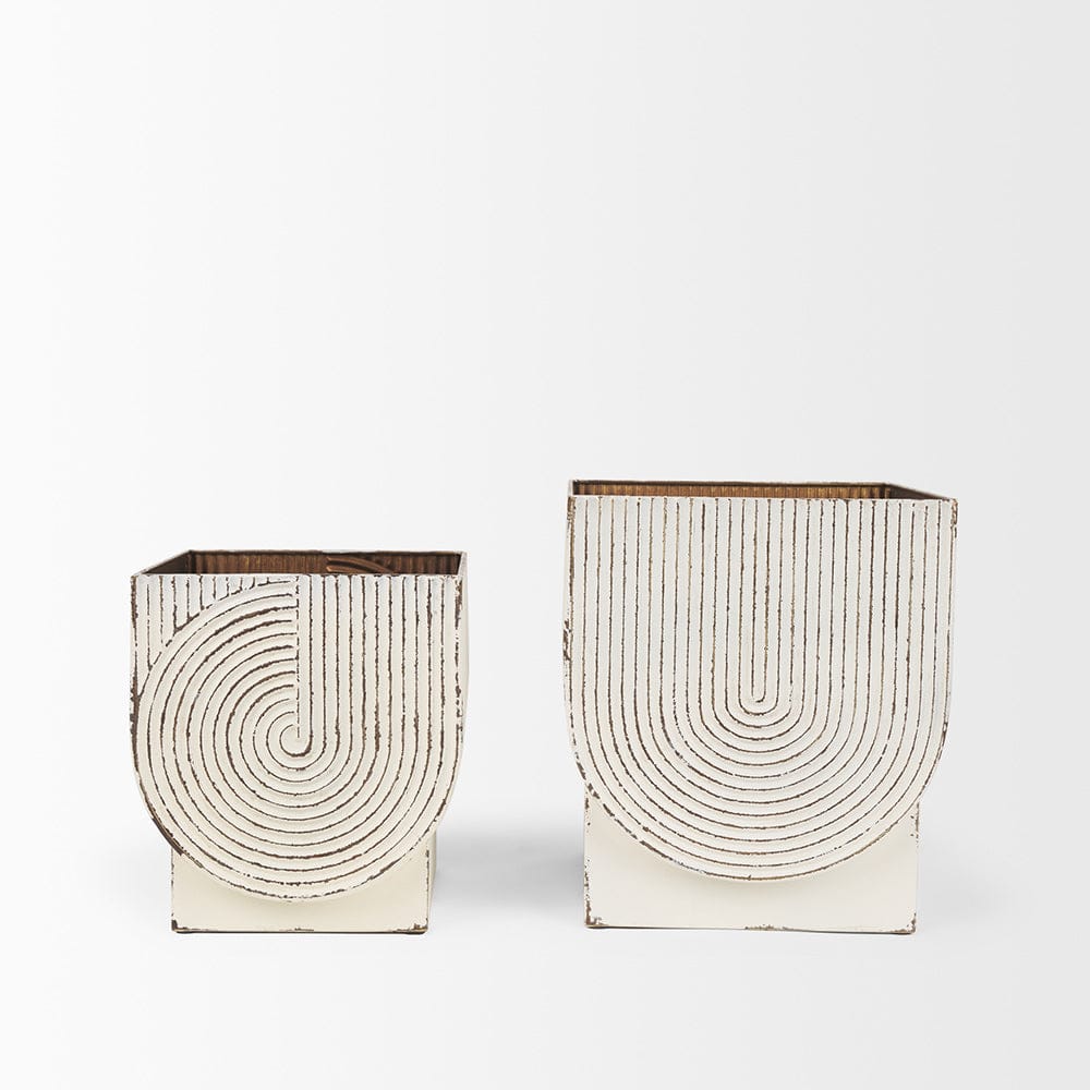 Mercana - Medina Off White w/ Gold Antiquing Metal Planters (Set of 2) - 70547_CLOSEOUT view 2