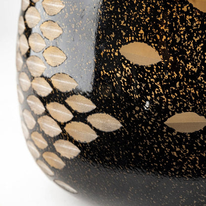 Mercana - Mojave Small Black and Gold Detail Glass Vase - 69036 view 8
