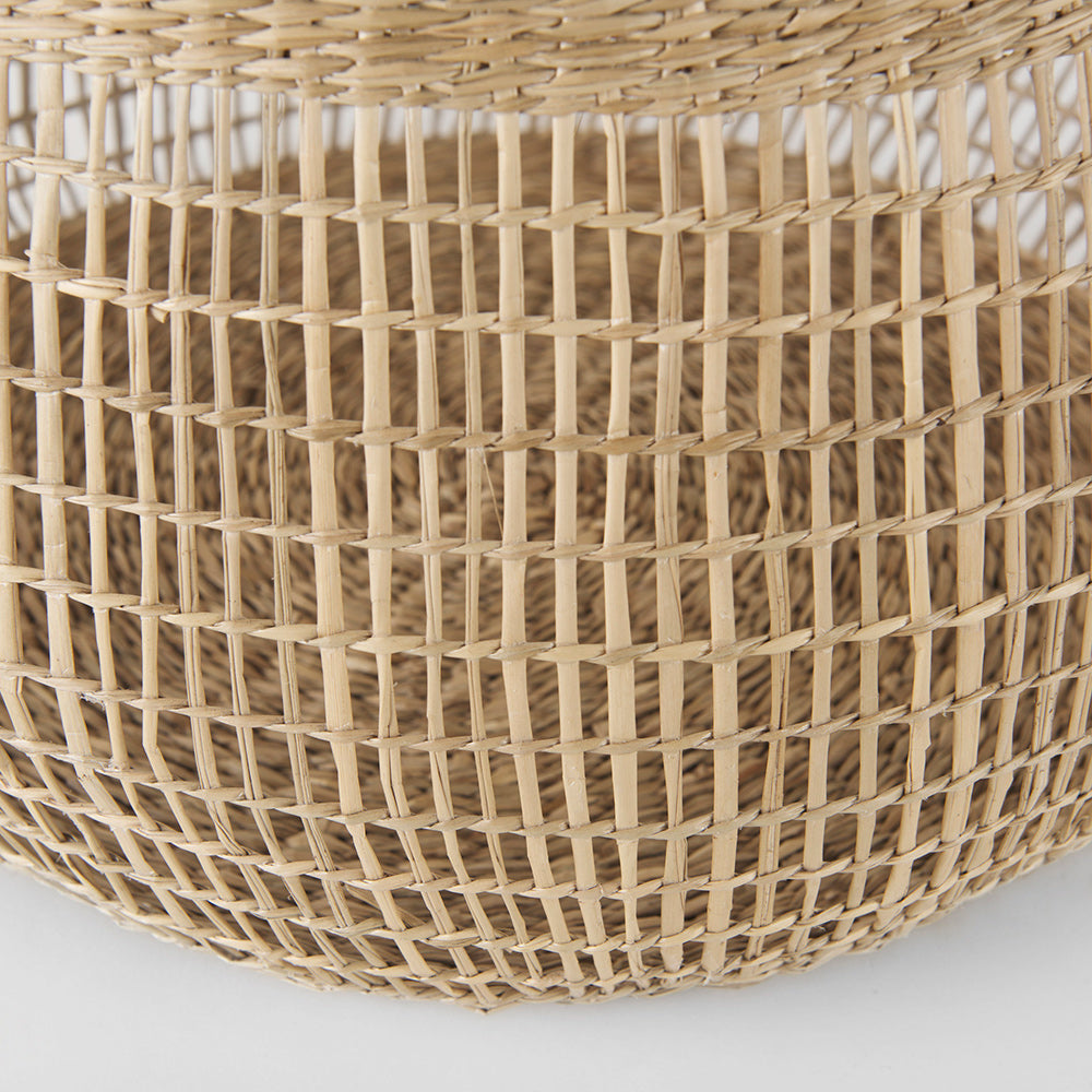 Mercana - Nova 15.0L x 15.0W x 9.4H Light Brown Seagrass Woven Round Basket W/ Long Handle (Set of 2) - 69592 view 7