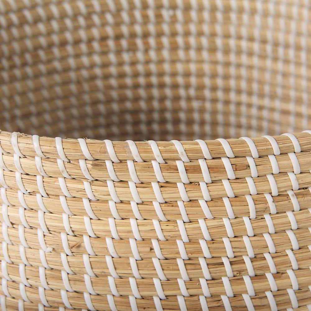 Mercana - Olivia 15.7L x 15.7W x 17.3H Beige Seagrass Basket W/Lid and Handles (Set of 3) - 69613 view 7