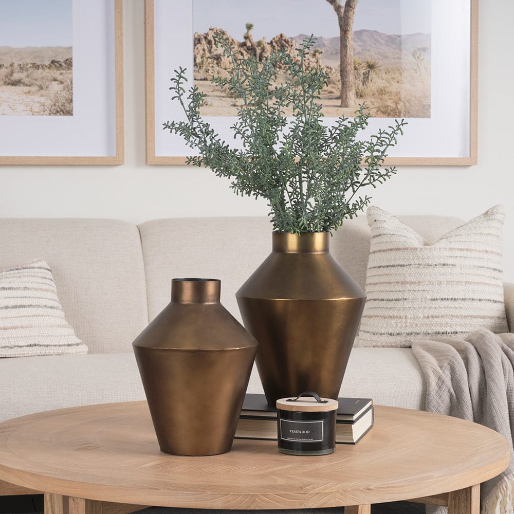 Mercana - Perrin Large Brushed Gold Metal Decorative Vase - 70666 view 10