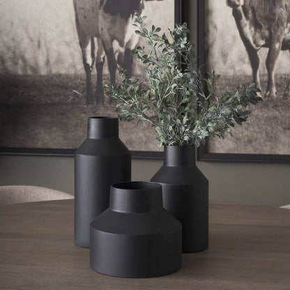 Mercana - Tosca Tall Matte Black Metal Vase - 70947 view 8