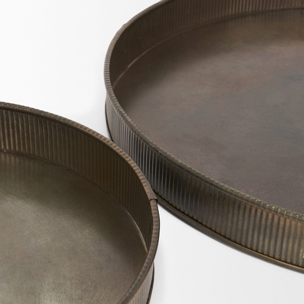 Mercana - Varun Round Antiqued Brass Metal Tray (Set of 2) - 70517 view 4