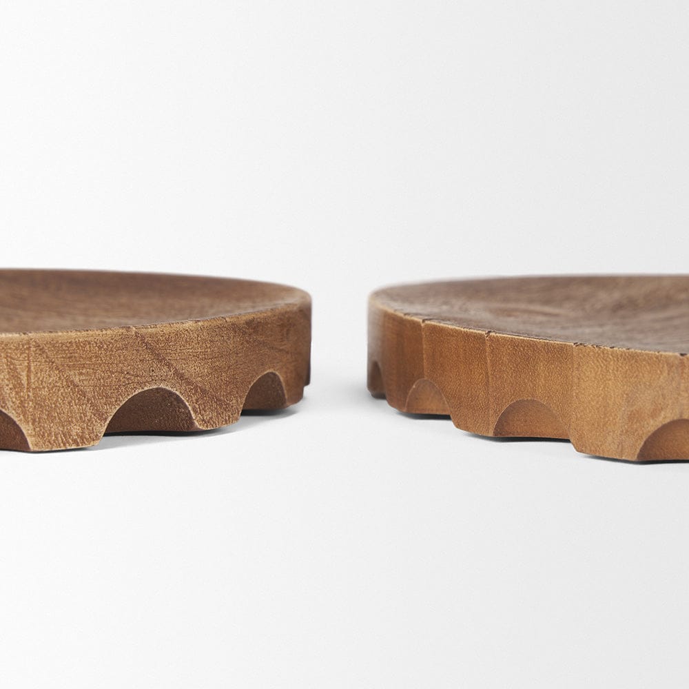 Mercana - Waverly Round Light Brown Wood Scalloped Edged Trays - 70929 view 7