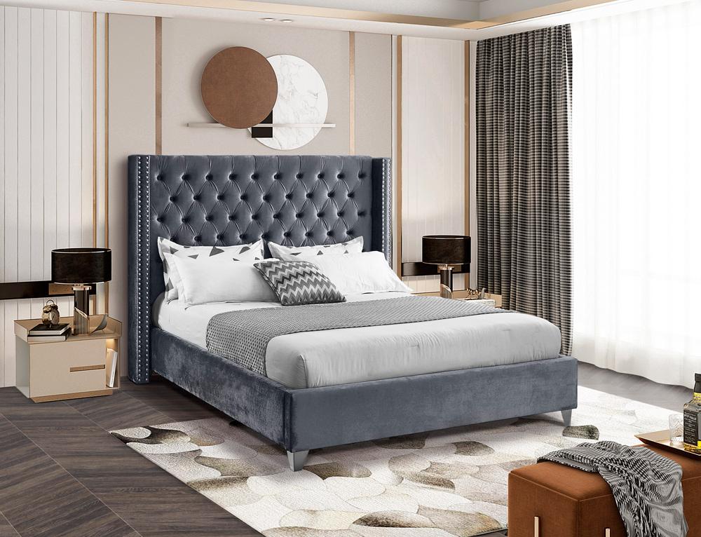 Meridian Furniture - Aiden Grey Velvet Full Bed - AidenGrey-F veiw 2