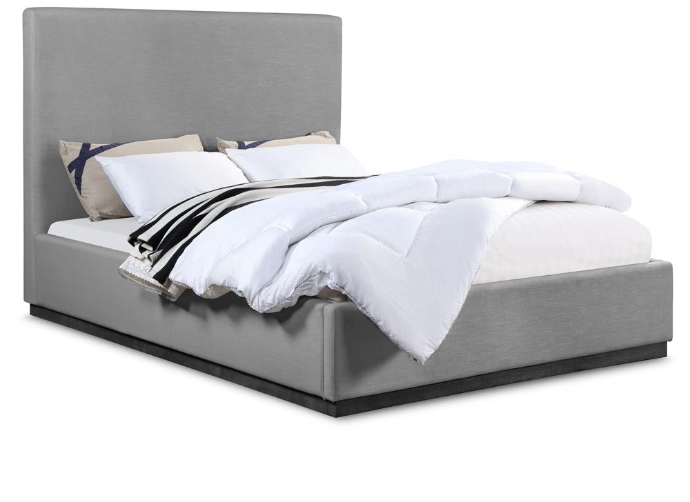 Meridian Furniture - Alfie Grey Linen Textured Fabric King Bed - AlfieGrey-K veiw 1