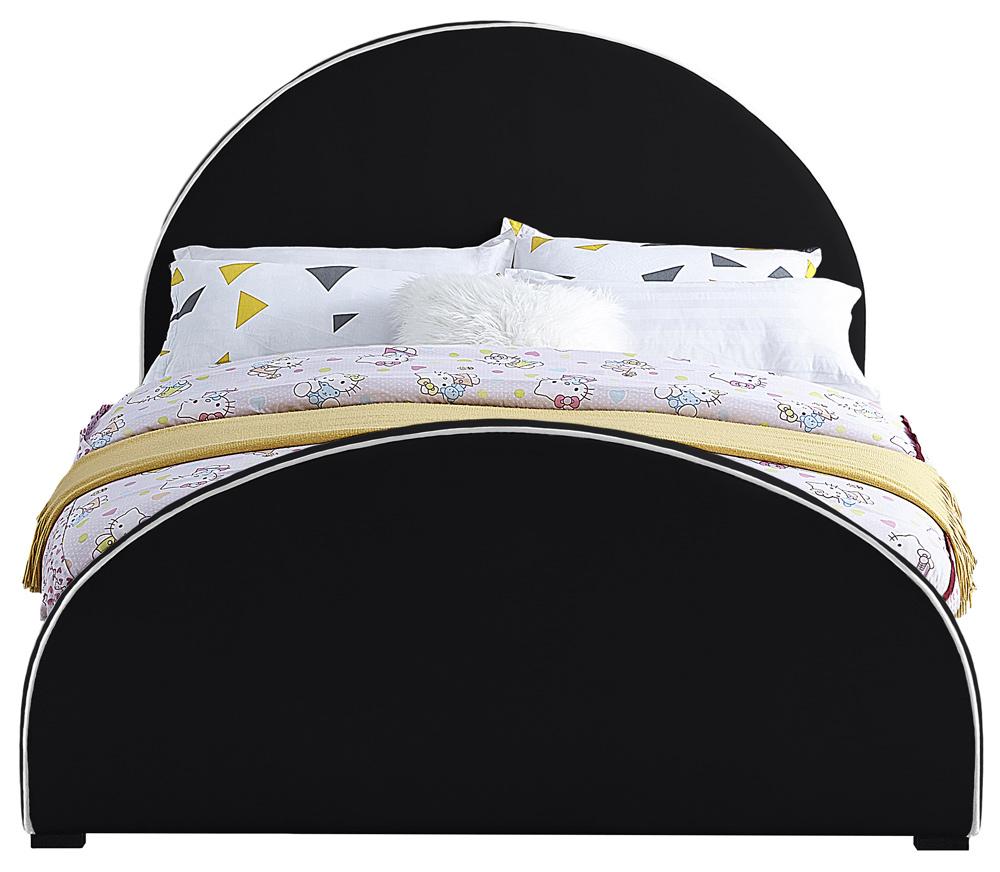 Meridian Furniture - Brody Black Velvet Queen Bed - BrodyBlack-Q veiw 3