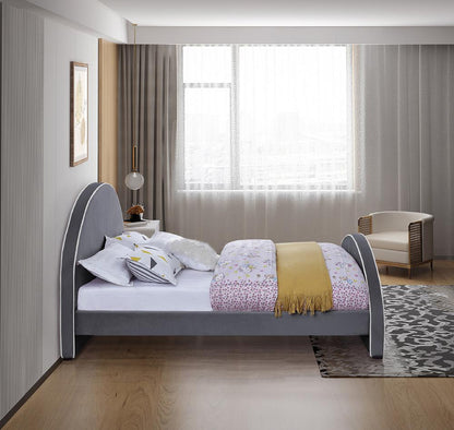 Meridian Furniture - Brody Grey Velvet Queen Bed - BrodyGrey-Q veiw 5