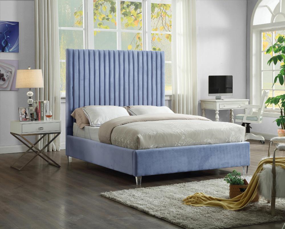 Meridian Furniture - Candace Sky Blue Velvet Full Bed - CandaceSkyBlu-F veiw 3