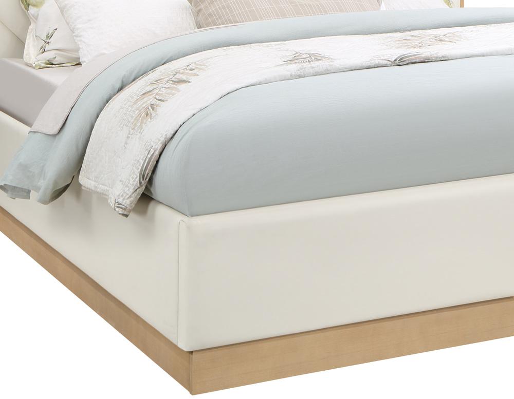 Meridian Furniture - Casa Cream Vegan Leather King Bed - CasaCream-K veiw 5