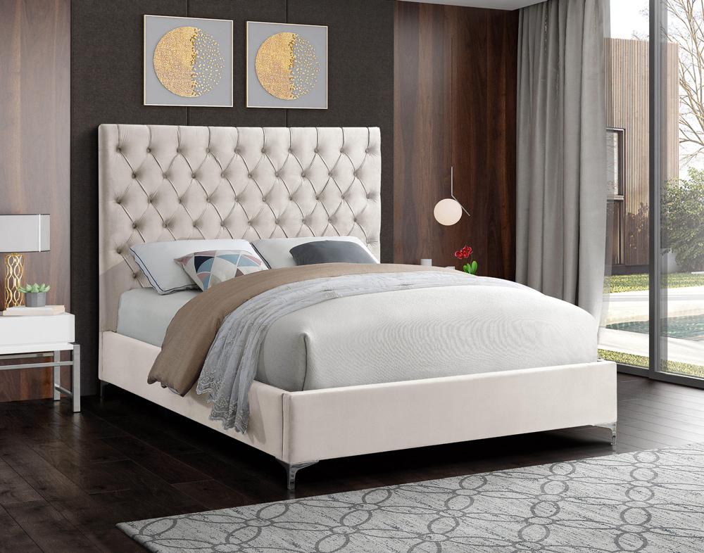 Meridian Furniture - Cruz Cream Velvet King Bed - CruzCream-K veiw 4