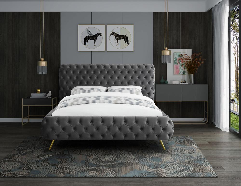 Meridian Furniture - Delano Grey Velvet King Bed - DelanoGrey-K veiw 4