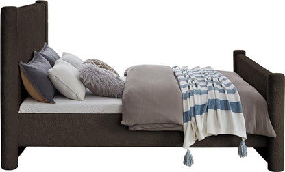 Meridian Furniture - Elias Brown Boucle Fabric Queen Bed - B1299Brown-Q veiw 5
