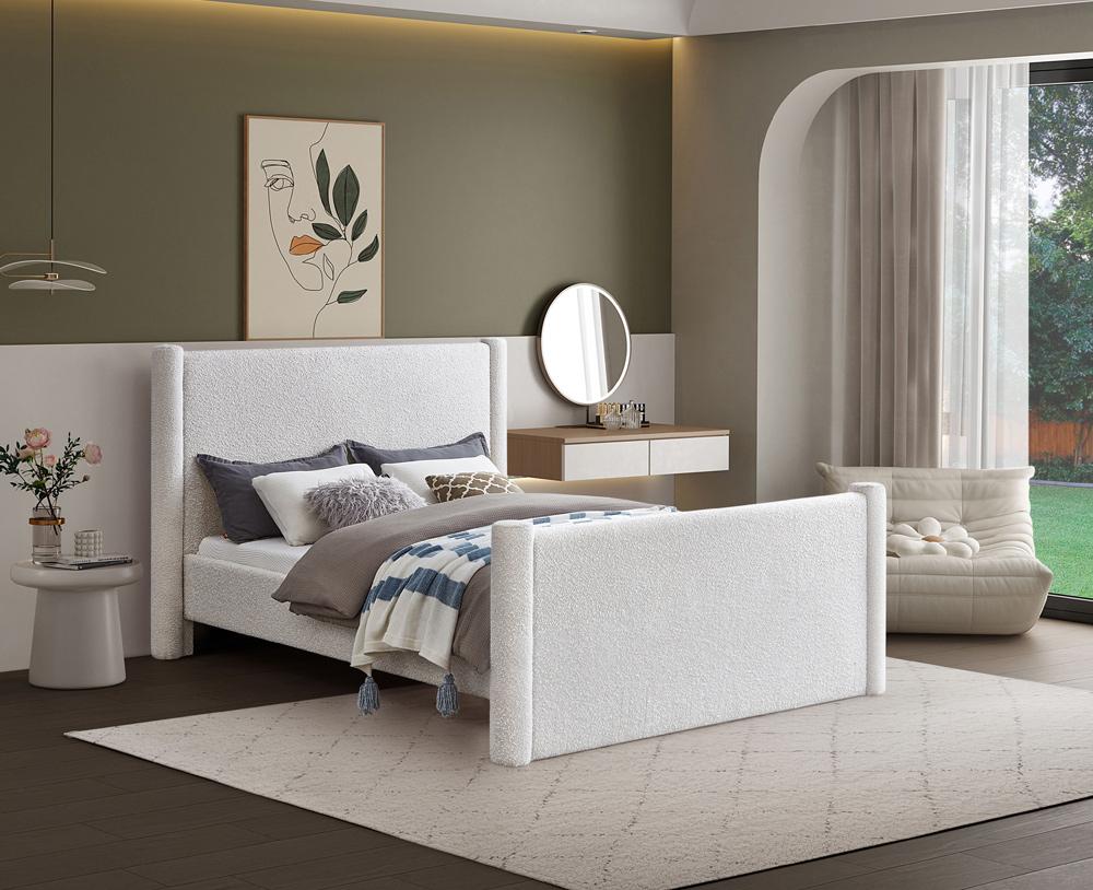 Meridian Furniture - Elias Cream Boucle Fabric Queen Bed - B1299Cream-Q veiw 2
