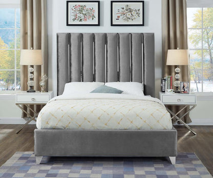 Meridian Furniture - Enzo Grey Velvet King Bed - EnzoGrey-K veiw 4