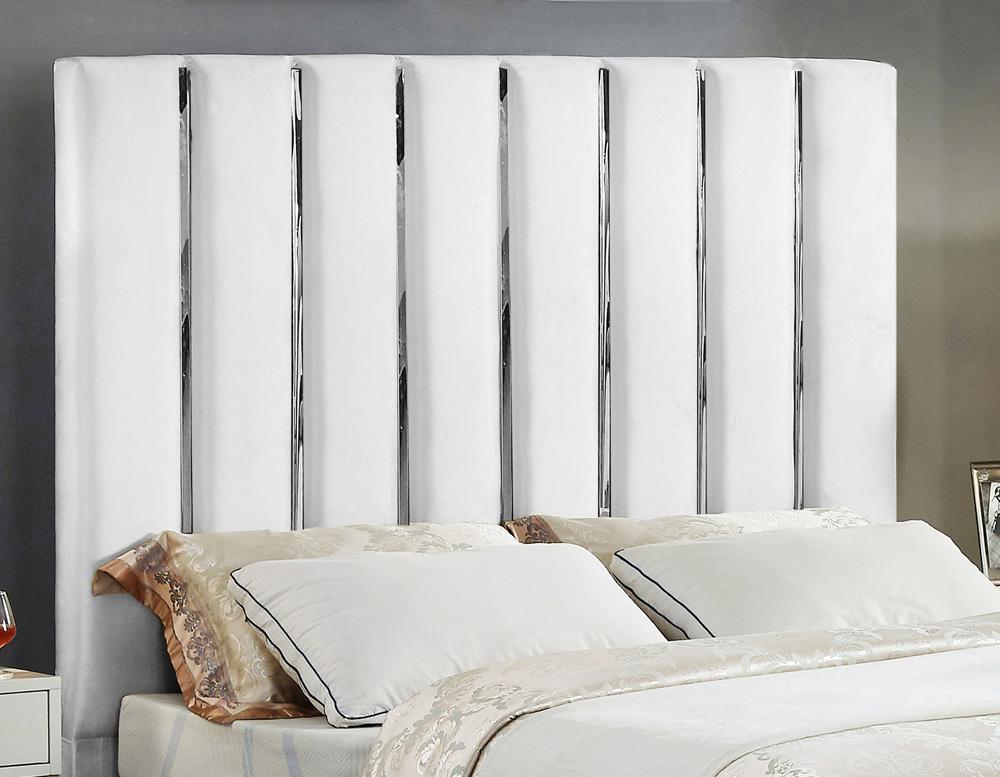 Meridian Furniture - Enzo White Velvet Queen Bed - EnzoWhite-Q veiw 5