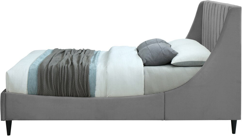 Meridian Furniture - Eva Grey Velvet Queen Bed - EvaGrey-Q veiw 5