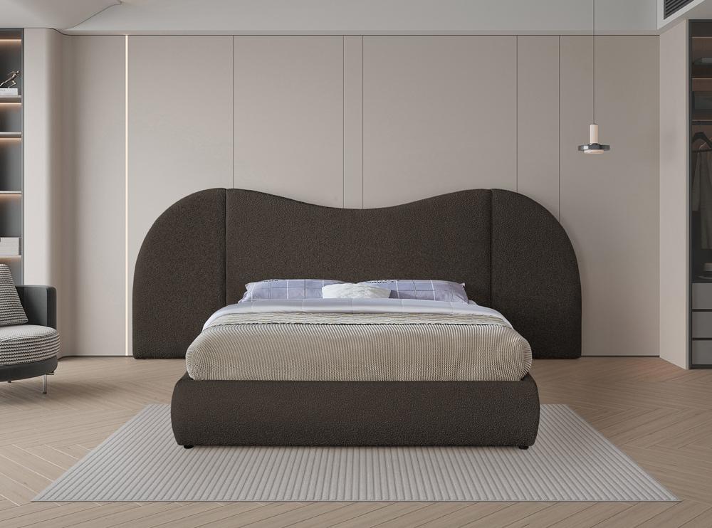 Meridian Furniture - Everest Brown Boucle Fabric Queen Bed - B1246Brown-Q veiw 4
