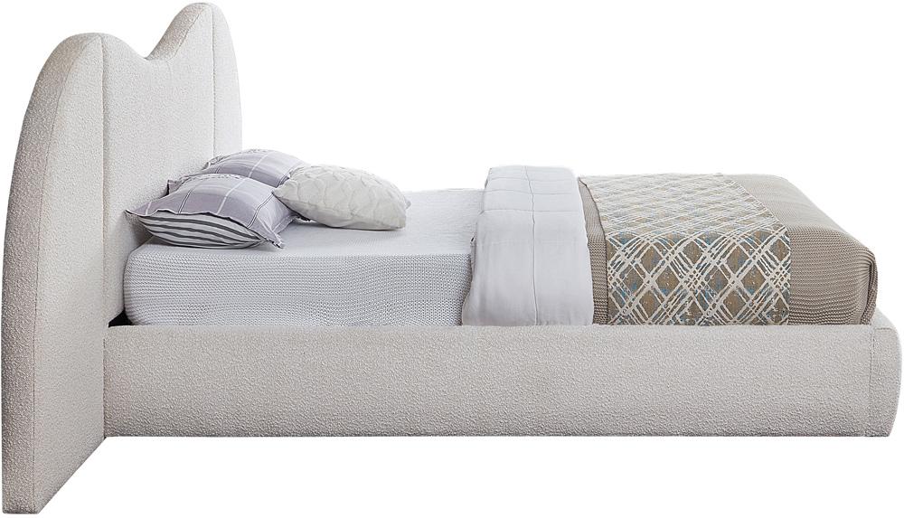 Meridian Furniture - Everest Cream Boucle Fabric Queen Bed - B1246Cream-Q veiw 5
