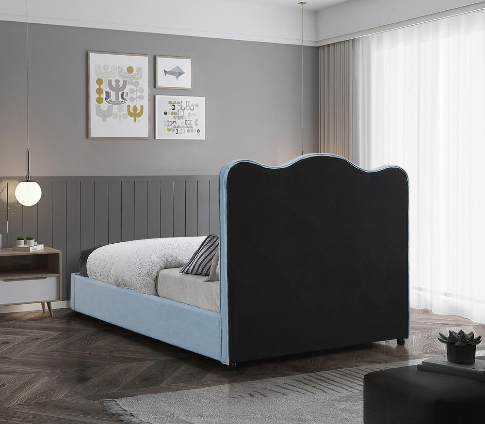 Meridian Furniture - Felix Light Blue Linen Textured Fabric Full Bed - FelixSkyBlu-F veiw 6