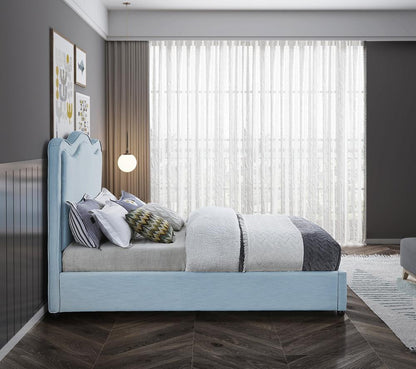 Meridian Furniture - Felix Light Blue Linen Textured Fabric King Bed - FelixSkyBlu-K veiw 5