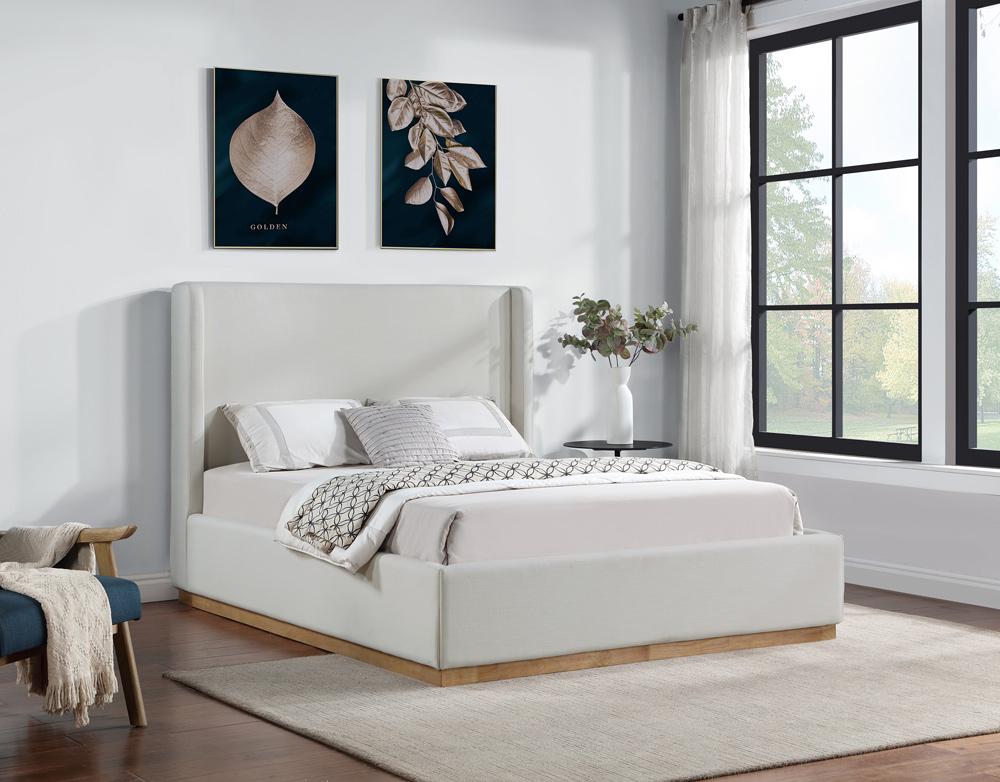 Meridian Furniture - Flynn Cream Linen Textured Fabric Queen Bed - FlynnCream-Q veiw 2
