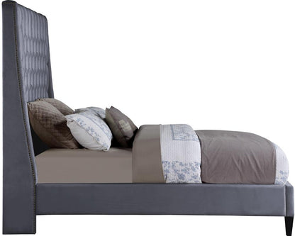 Meridian Furniture - Fritz Grey Velvet Queen Bed - FritzGrey-Q veiw 4
