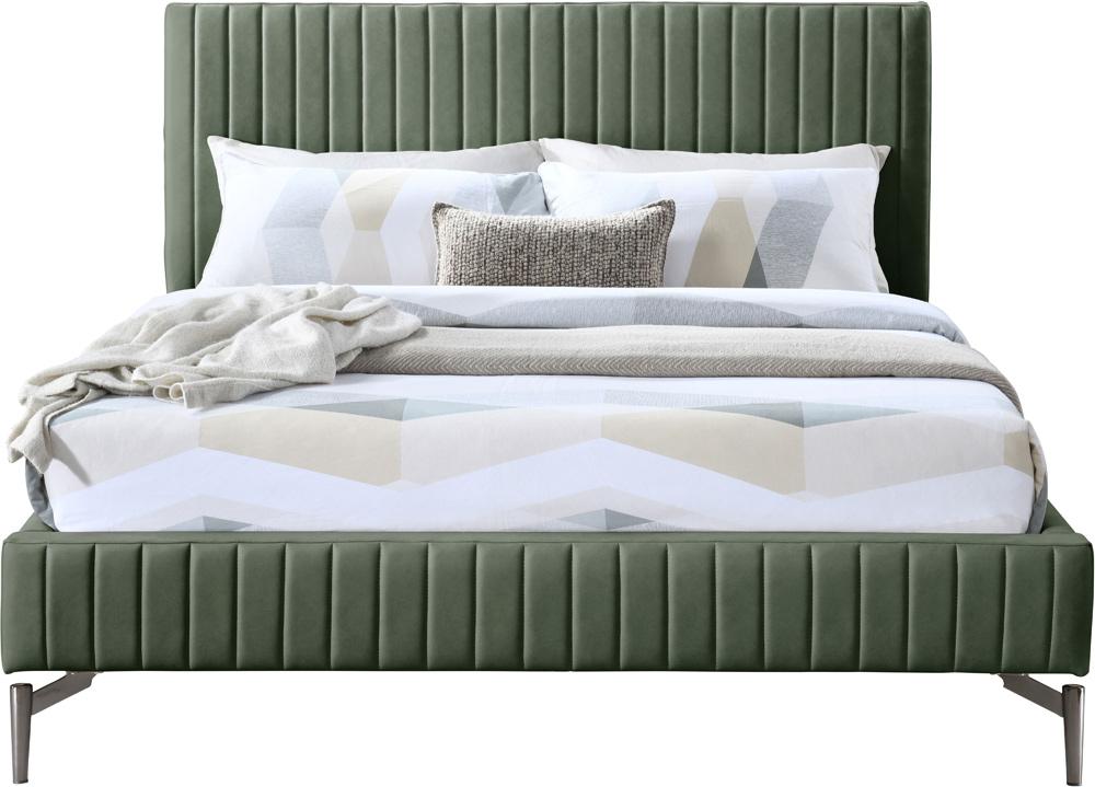 Meridian Furniture - Gallo Green Vegan Leather Queen Bed - GalloGreen-Q veiw 3