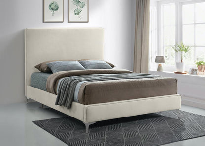 Meridian Furniture - Geri Cream Velvet Queen Bed - GeriCream-Q veiw 4
