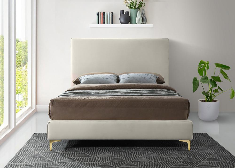 Meridian Furniture - Geri Cream Velvet Queen Bed - GeriCream-Q veiw 7