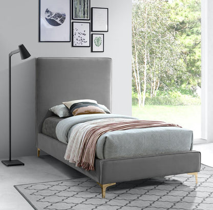Meridian Furniture - Geri Grey Velvet Twin Bed - GeriGrey-T veiw 3