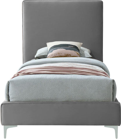 Meridian Furniture - Geri Grey Velvet Twin Bed - GeriGrey-T veiw 6