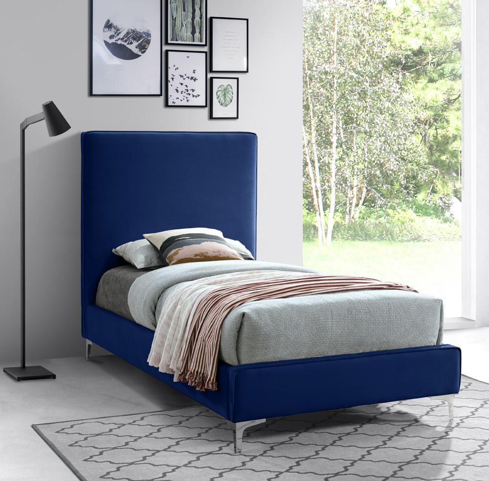 Meridian Furniture - Geri Navy Velvet Twin Bed - GeriNavy-T veiw 4