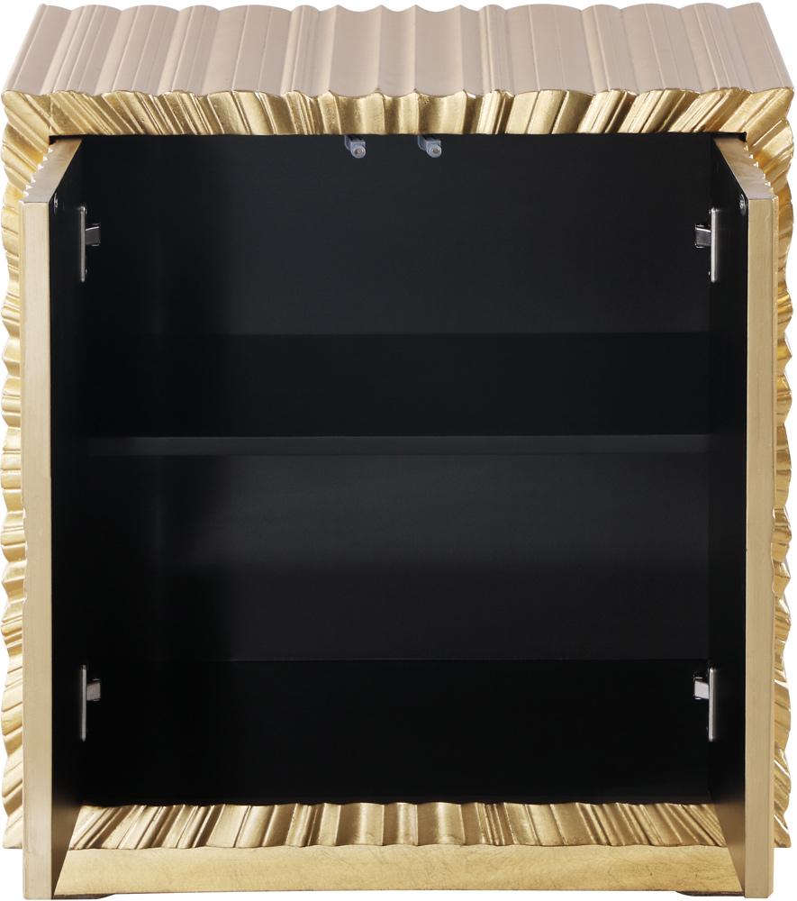 Meridian Furniture - Golda Gold Side Table - 824 veiw 4