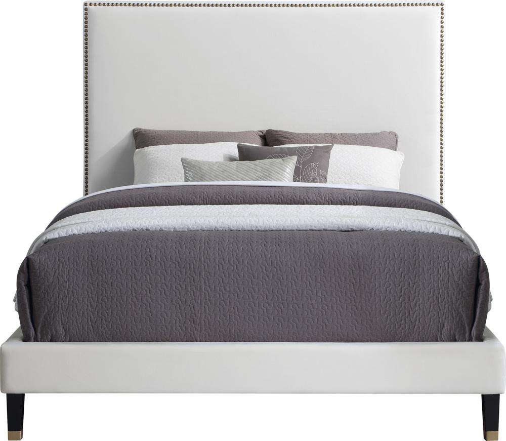 Meridian Furniture - Harlie Cream Velvet Queen Bed - HarlieCream-Q veiw 3