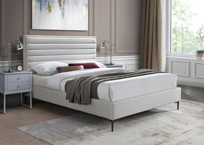 Meridian Furniture - Hunter Cream Linen Textured King Bed - HunterCream-K veiw 2